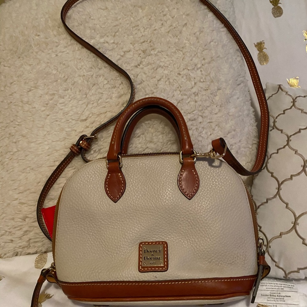 Dooney and Bourke Pebble Grain Bitsy Bag